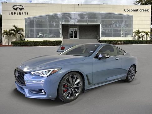 Used 2022 INFINITI Q60 Red Sport 400 w/ Carbon Fiber Package RWD image 2