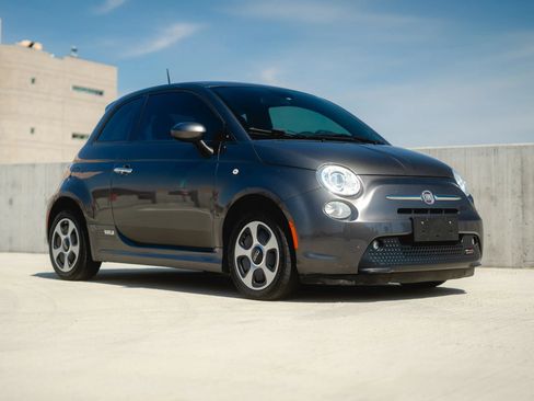 Used 2015 FIAT 500 e FWD image 19