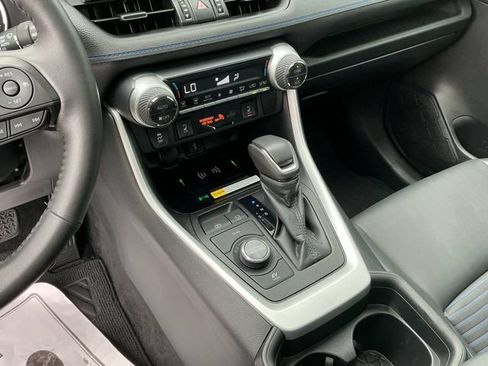 Used 2021 Toyota RAV4 XSE w/ XSE Grade Weather Package AWD/4WD image 23