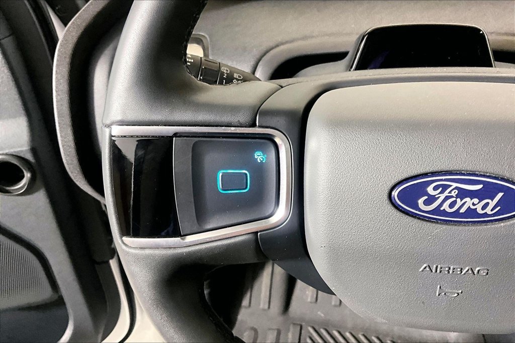 Certified 2025 Ford Expedition Active AWD/4WD image 14
