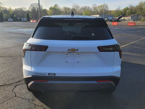New 2026 Chevrolet Equinox LT FWD image 10