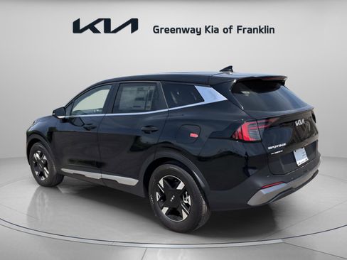 New 2026 Kia Sportage LX FWD image 5