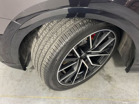 Used 2019 Audi Q8 Prestige image 23