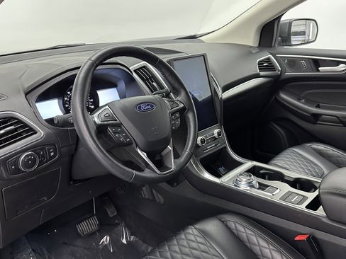 Used 2024 Ford Edge Titanium image 8