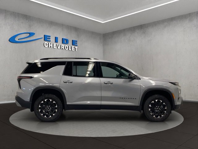 New 2027 Chevrolet Traverse Z71 w/ Enhanced Driving Package AWD/4WD image 9