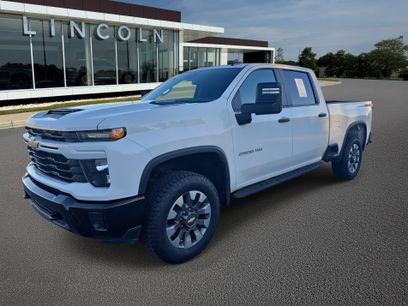 Used 2024 Chevrolet Silverado 2500 Custom w/ Custom Convenience Package
