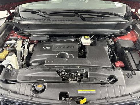 Used 2019 Nissan Pathfinder SL AWD/4WD image 29