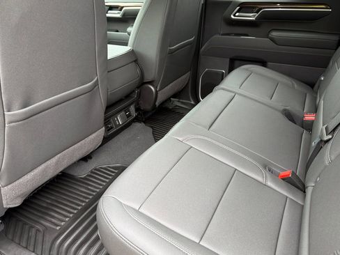 New 2026 Chevrolet Silverado 1500 LT w/ Z71 Off-Road Package AWD/4WD image 9