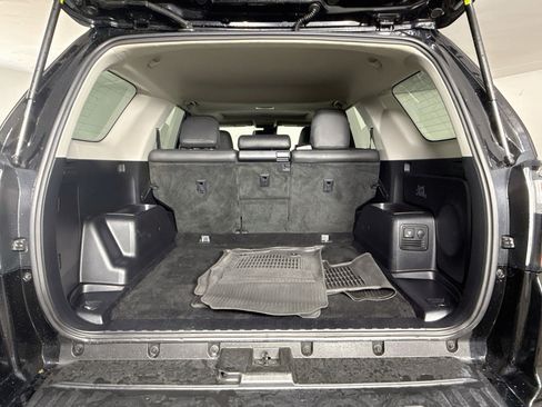 Used 2022 Toyota 4Runner Limited AWD/4WD image 34