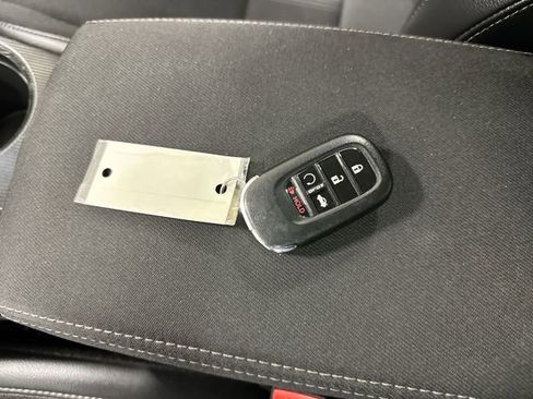 Used 2024 Honda Civic Sport image 32