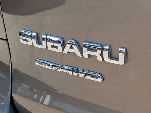 Certified 2022 Subaru Ascent Limited w/ Technology Package image 34