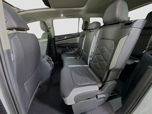 New 2026 Volkswagen Atlas Peak Edition AWD/4WD image 24