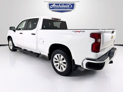 Used 2023 Chevrolet Silverado 1500 Custom image 4
