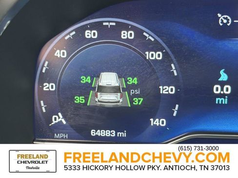 Used 2023 Chevrolet Suburban Premier image 32