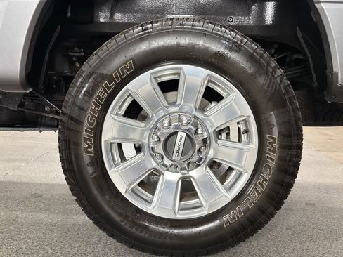 Used 2022 Ford F350 Platinum AWD/4WD image 12
