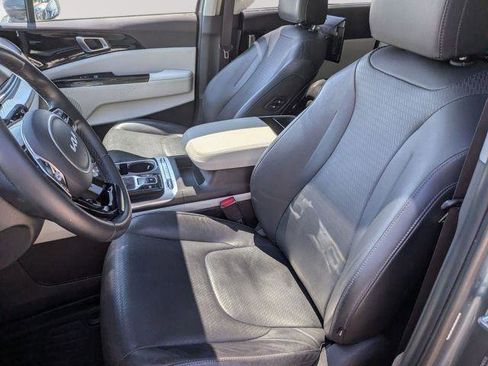 Used 2022 Kia Carnival SX Prestige image 22