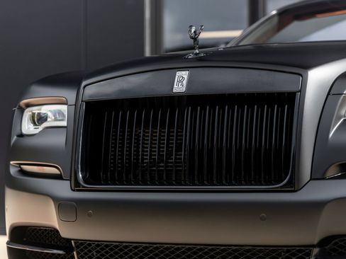 Used 2016 Rolls-Royce Dawn RWD image 20