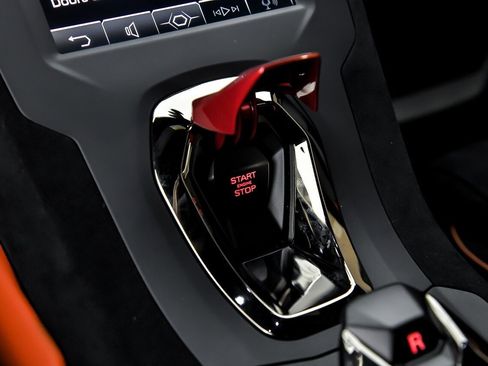 Used 2021 Lamborghini Huracan STO image 40