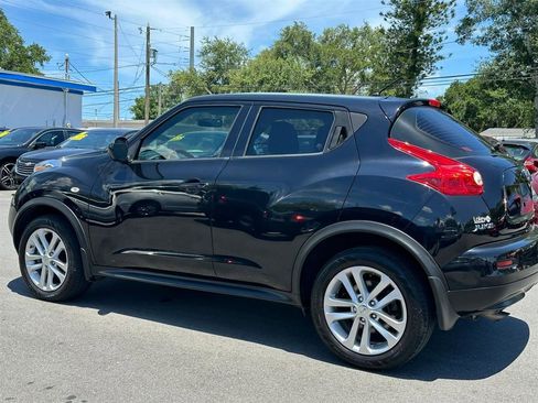 Used 2014 Nissan Juke S FWD image 22