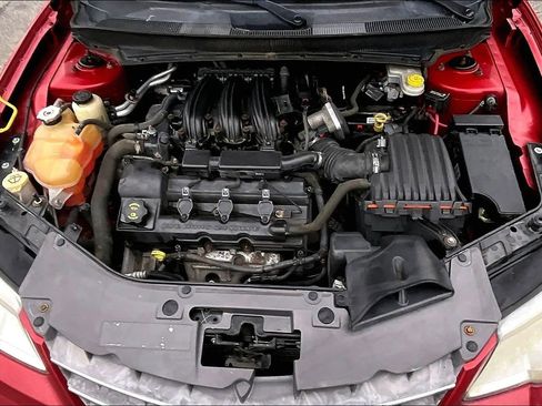 Used 2010 Chrysler Sebring Touring w/ Special Touring Group image 8