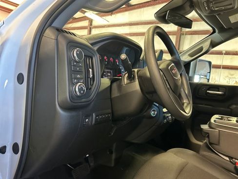 New 2026 GMC Sierra 2500 Pro w/ Convenience Package image 27
