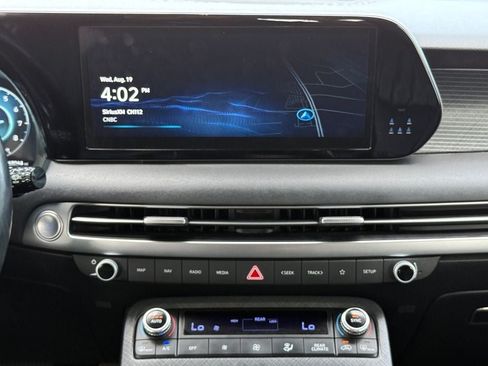 Used 2023 Hyundai Palisade Limited FWD image 24