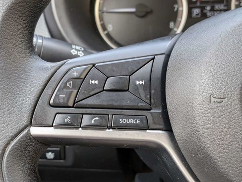 Used 2022 Nissan Kicks S FWD image 25