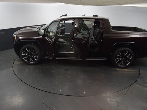 New 2025 GMC Sierra EV Denali image 55