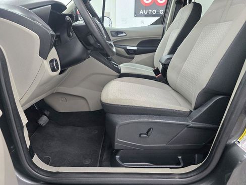 Used 2020 Ford Transit Connect XLT FWD image 12