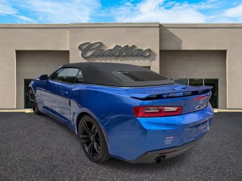 Used 2018 Chevrolet Camaro LT RWD image 5