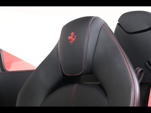 Certified 2022 Ferrari F8 Tributo RWD image 19