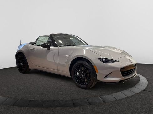 New 2025 MAZDA MX-5 Miata Club image 6