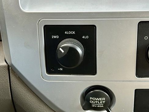 Used 2006 Dodge Ram 3500 Truck Laramie image 28