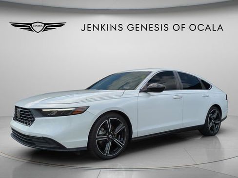 Used 2023 Honda Accord Sport image 3