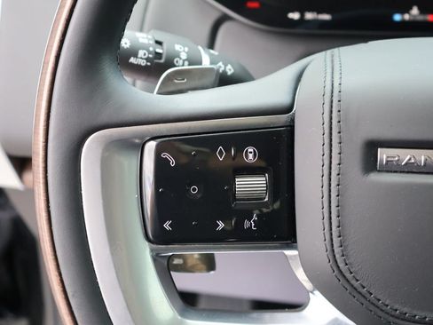 Certified 2025 Land Rover Range Rover Autobiography AWD/4WD image 33