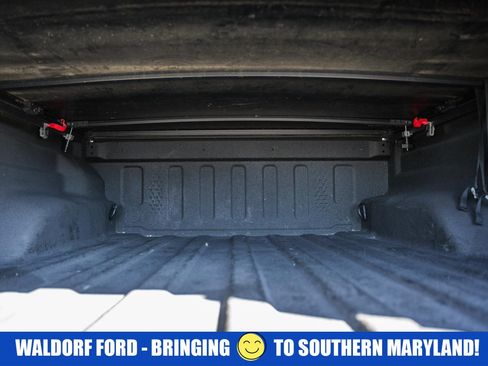 Used 2023 Jeep Gladiator Sport image 9