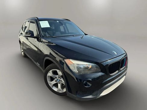 Used 2013 BMW X1 sDrive28i RWD image 2