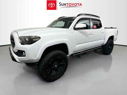 Used 2019 Toyota Tacoma SR5 RWD image 9