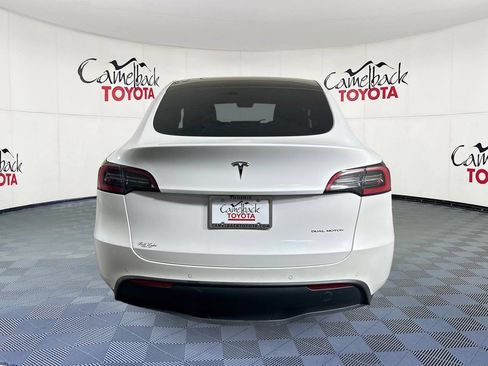 Used 2022 Tesla Model Y Long Range AWD/4WD image 6