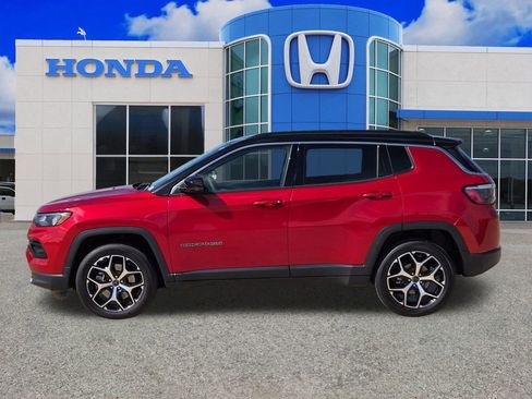 Used 2025 Jeep Compass Limited AWD/4WD image 6