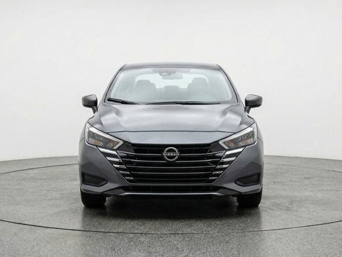 Used 2025 Nissan Versa SV image 2