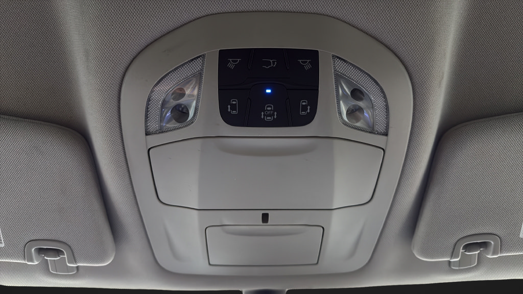 Used 2024 Chrysler Pacifica Touring-L FWD image 31