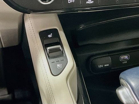 Certified 2023 Kia Telluride EX w/ EX Captain's Chair Package FWD image 21