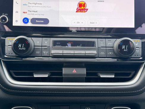 Used 2024 Toyota Grand Highlander Platinum image 23