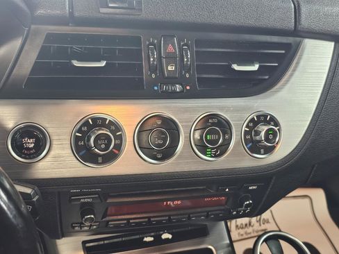 Used 2009 BMW Z4 sDrive35i image 22