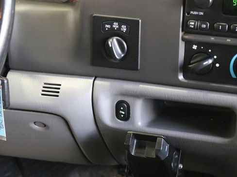 Used 2003 Ford F350 XLT image 90