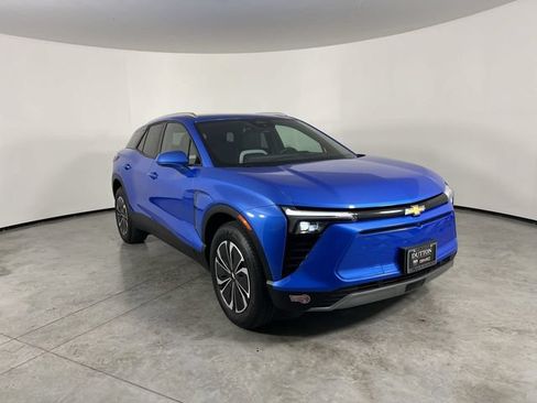 Used 2024 Chevrolet Blazer EV LT AWD/4WD image 2
