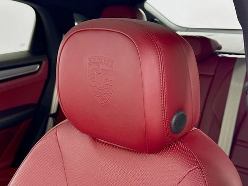 Certified 2023 Porsche Cayenne Platinum Edition w/ Premium Package Plus (PIA) AWD/4WD image 14