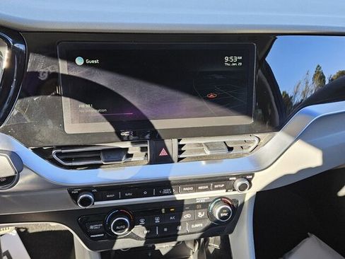 Used 2022 Kia Niro Touring Special Edition image 18