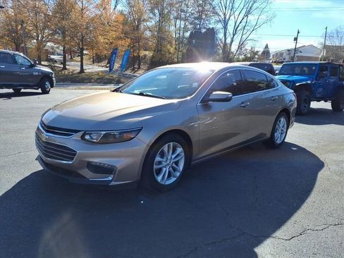 Used 2018 Chevrolet Malibu LT image 19